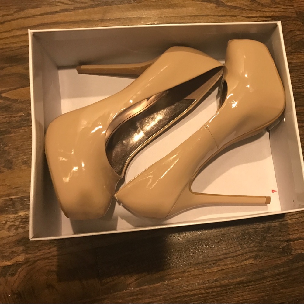 Nude Steve Madden heels